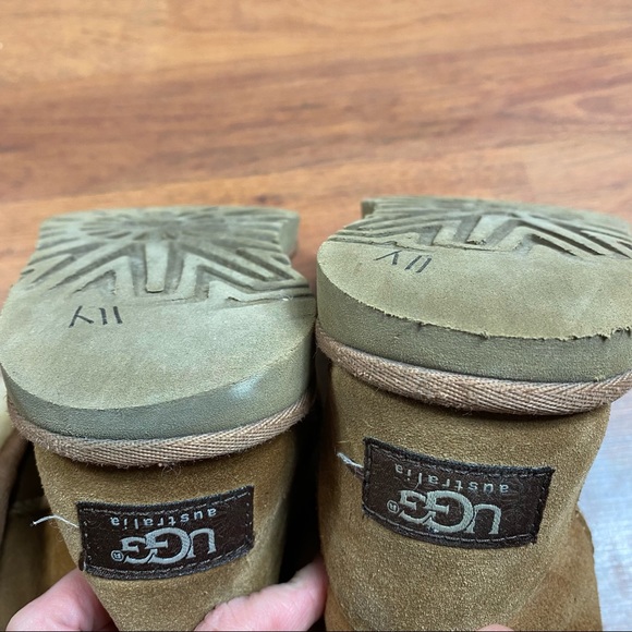 UGG Australia S/N 5815 Leather Genuine Sheepskin Classic Tall Winter Boots   Siz - Picture 8 of 9